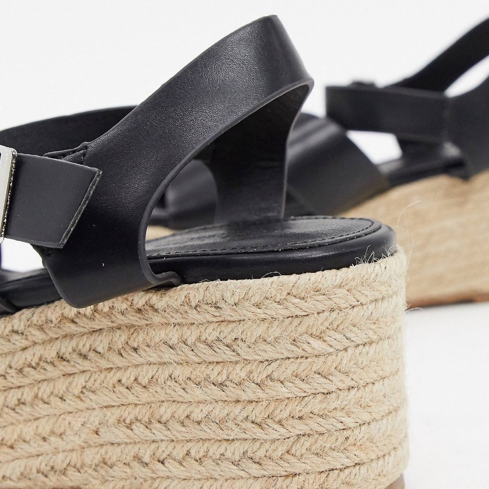 Truffle Collection Espadrilles - Picture 2 of 4